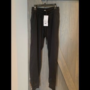 Trufeat Performance Joggers with pockets